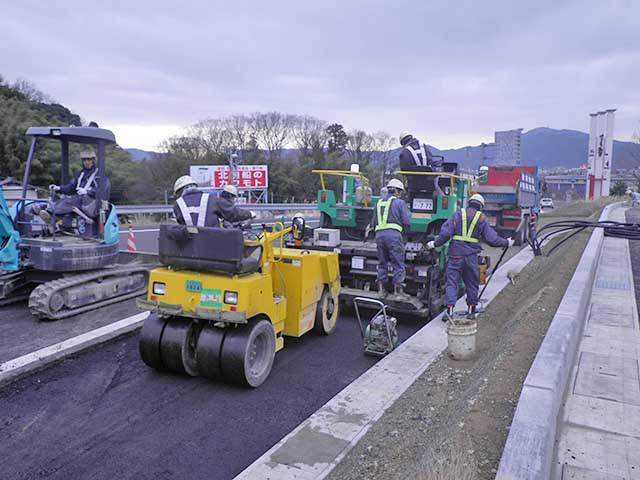 北陸自動車道維持修繕工事