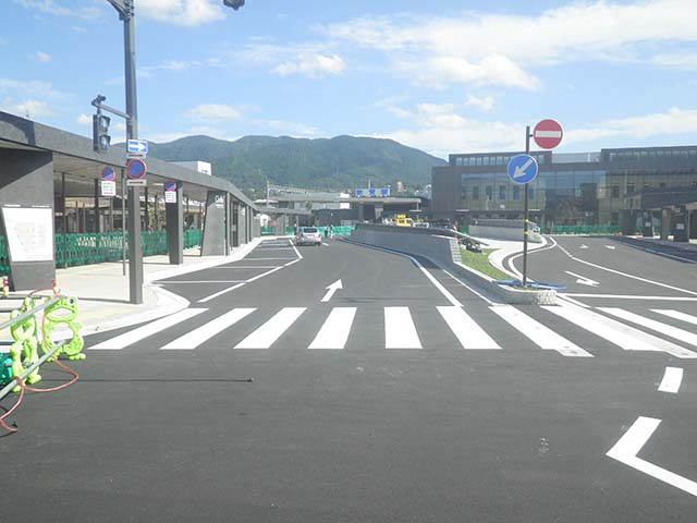 駅前広場整備工事その19+(1)