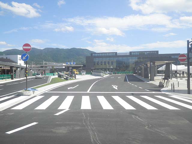 駅前広場整備工事その19+(1)